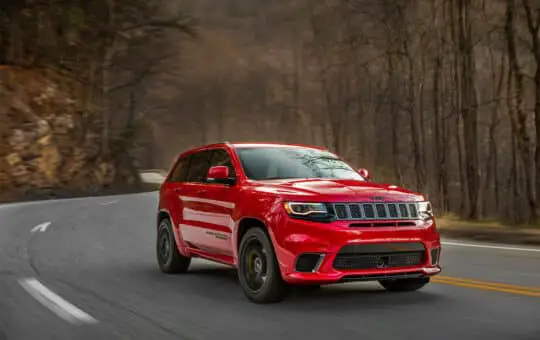 The Differences Between Leasing and Buying a Jeep Grand Cherokee