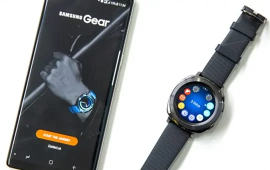How to Connect a Galaxy Watch to an iPhone